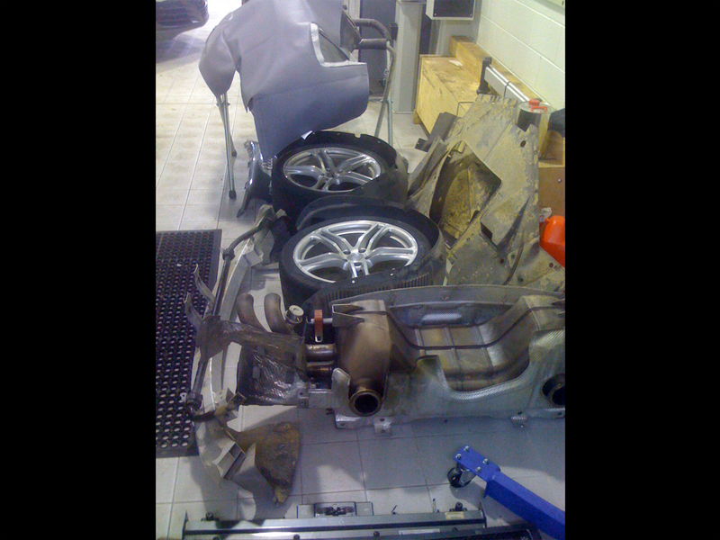 Illustration for article titled Audi R8: Supercar Teardown